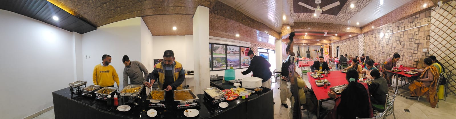 Multi-cuisine restaurant at Hotel Dalhousie Grand